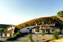 CUEVAS DEL TÍO TOBAS