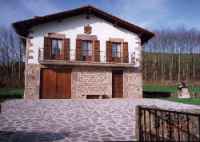 CASA MIKELENEA