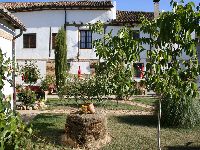 LA PEQUEÑA A